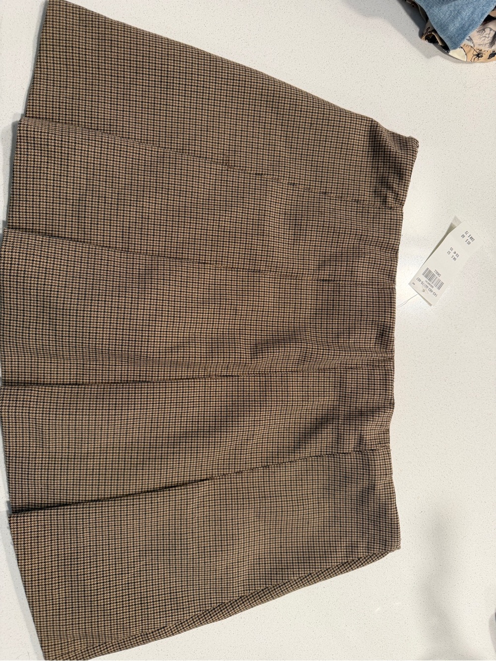 Abercrombie Pleated Brown Plaid Mini Skirt - Picture 2 of 5